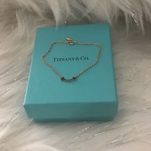 Tiffany & Co. T Smile Bracelet in 18K gold